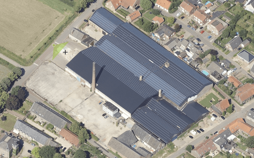 Duurzame renovatie bedrijfspand met zonnepanelen - na